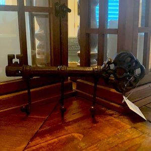 Cast iron key holder for home